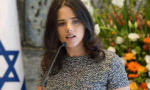 Ayelet Shaked, Menteri Kehakiman Israel dari Partai Rumah Yahudi sayap kanan. (Foto: Wikipedia)