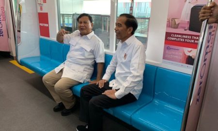 Penuh Canda Tawa, Pertemuan Jokowi-Prabowo Promosikan MRT Jakarta