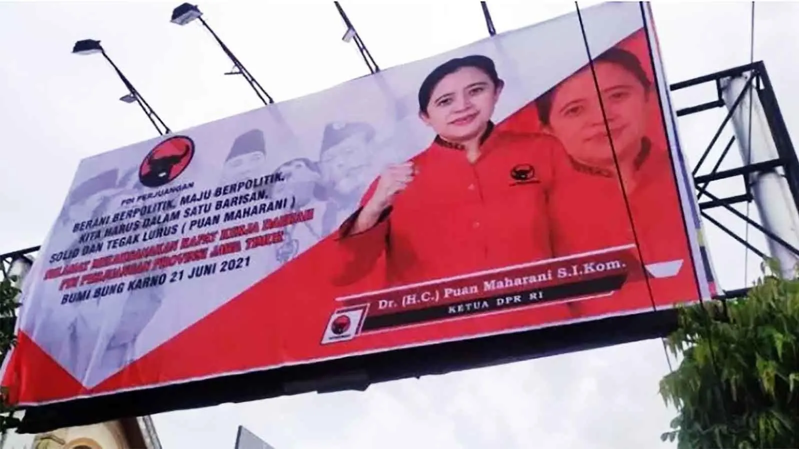 Perang Baliho Politik, Indonesia Ketinggalan Zaman?
