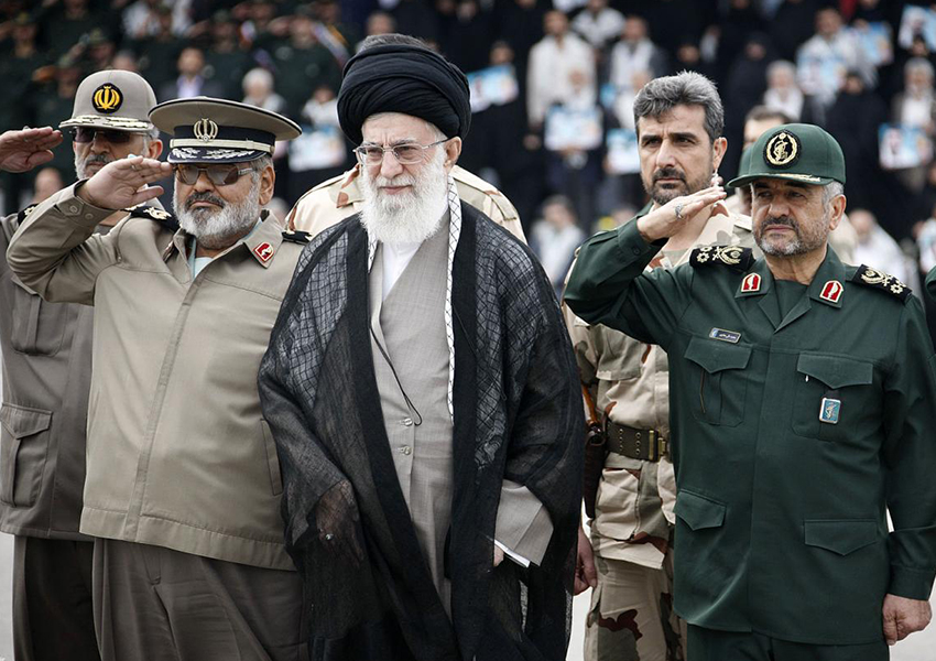 Korps Garda Revolusioner Islam adalah organisasi keamanan dan militer Iran yang paling kuat, yang bertanggung jawab atas perlindungan dan kelangsungan hidup rezim tersebut.