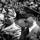 Adolf Hitler dan Benito Mussolini di Munich, Jerman,