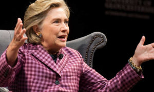 Hillary Clinton Peringkatkan Inggris Terkait Kesepakatan Perdagangan dengan Trump