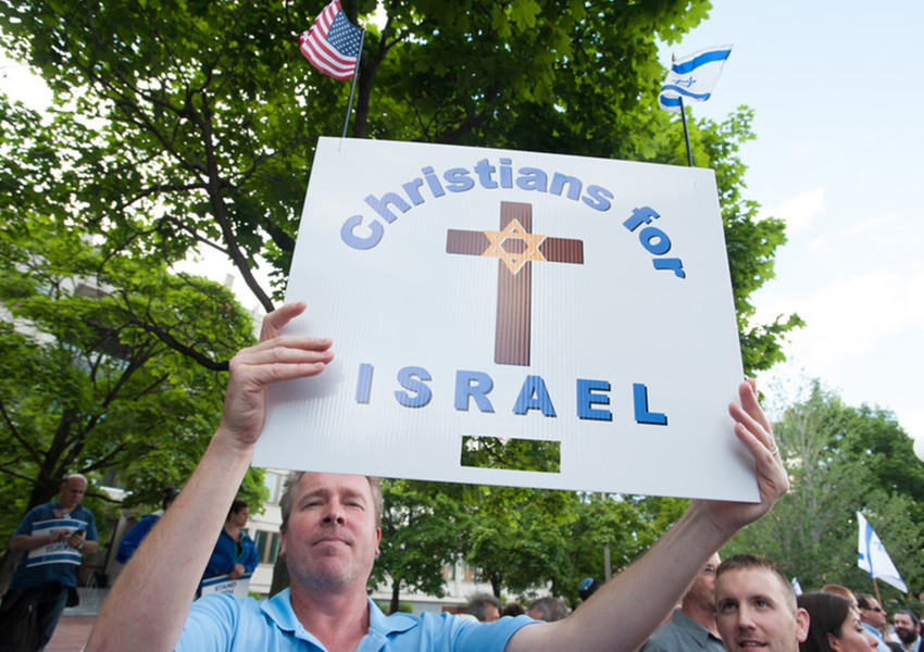 Zionis Kristen mengungkapkan dukungan mereka untuk militer Israel selama pawai tahunan rutin untuk Yerusalem pada tanggal 4 Oktober 2012
