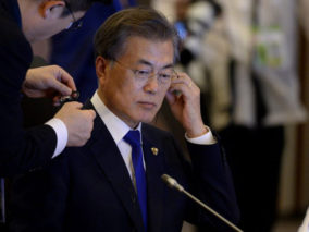 Benarkah Campur Tangan Moon untuk Denuklirisasi Korea Utara Berlebihan?