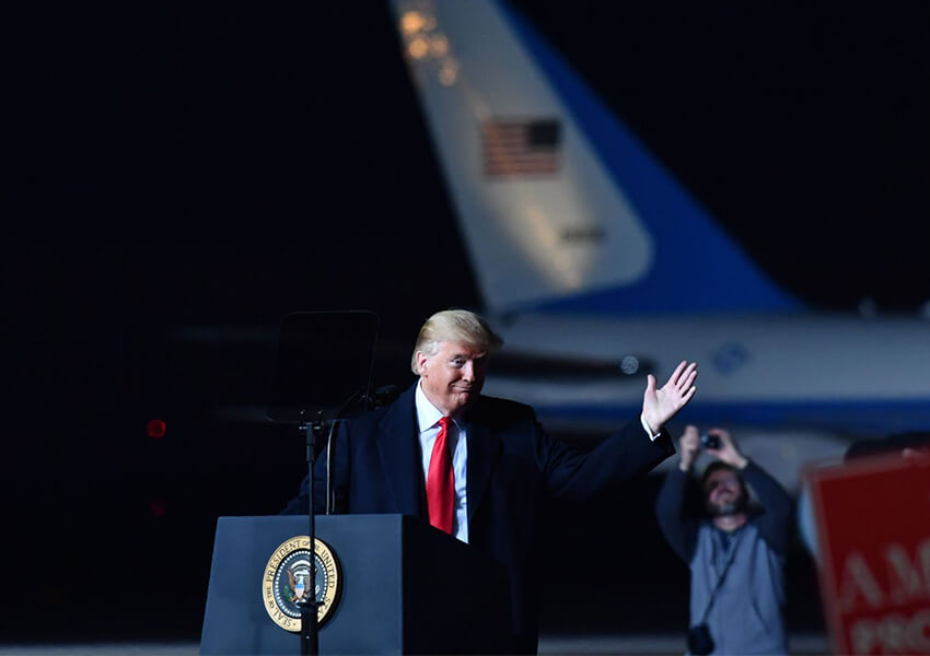 Pawai di Montana, Donald Trump Disambut Tulisan ‘Turunkan’ dan ‘Pembohong’