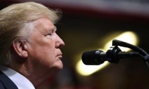Kebohongan-Kebohongan Sang Presiden Donald Trump