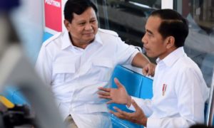 [Berita Foto] Manisnya Pertemuan Jokowi-Prabowo di MRT, Awal Rekonsiliasi?