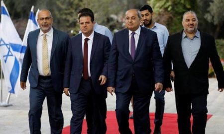 Partai Arab Dukung Gantz, Lawan Tradisi Demi Singkirkan Netanyahu