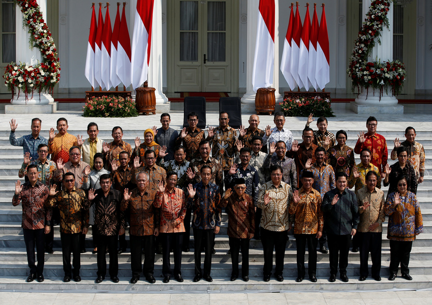 Mengapa Jokowi Tunjuk Prabowo Sebagai Menteri Pertahanan?