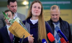 Agen Rusia Maria Butina Kembali ke Moskow Setelah Dideportasi AS