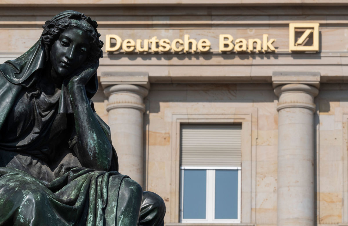Gedung Deutsche Bank.
