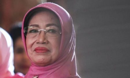 Empat Tahun Lawan Kanker, Ibu Jokowi Meninggal