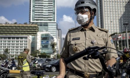 COVID-19 Jakarta dan Jatim Mengkhawatirkan, PSBB Lagi?