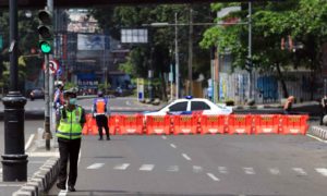Mereka yang Ramai-ramai Menolak PSBB Jawa-Bali