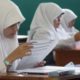 Di Balik Tren Berjilbab dan Islamisasi di Sekolah
